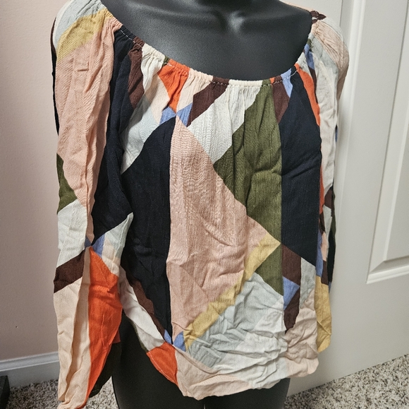 Billabong Multicolor Geometric Off The Shoulder Top - Picture 5 of 11